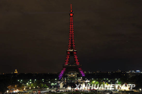 Torre Eiffel celebra su 120 cumpleaños3