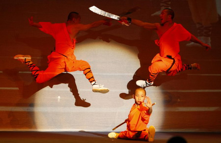 monjes - Shaolin- actúan -Malta 6