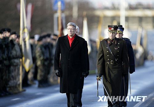 Letonia-desfile-militar-independencia
