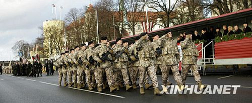 Letonia-desfile-militar-independencia 2
