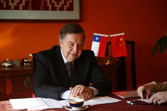 Entrevista exclusiva al Embajador de Chile2