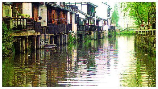 El Bund-Yuyuan-Rascacielos en Lujiazui-Casas Shikumen-Calle Nanjing-Montaña Sheshan-Pueblo de Fengjing-Lago Dingshan-El Templo Longhua-Shanghai 13