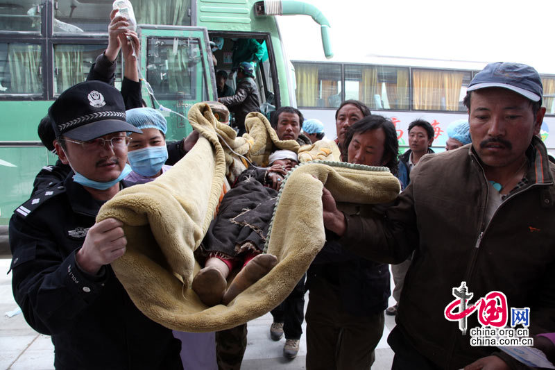 sismo terremoto Yushu Qinghai rescate