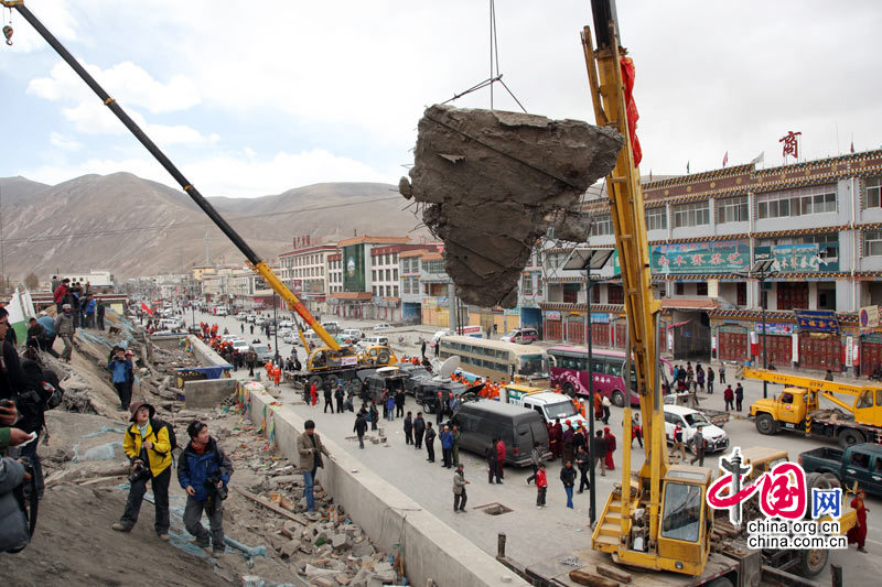 sismo terremoto Yushu Qinghai rescate 7