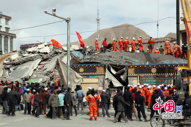 sismo terremoto Yushu Qinghai rescate 8