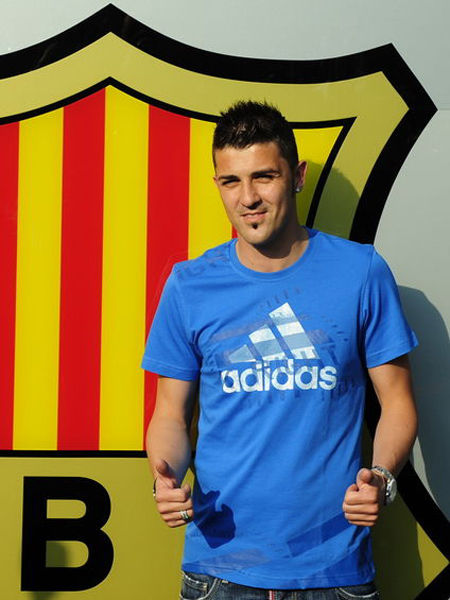 Confirma el contrato con FC Barcelona el delantero David Villa con 40 millones de euros