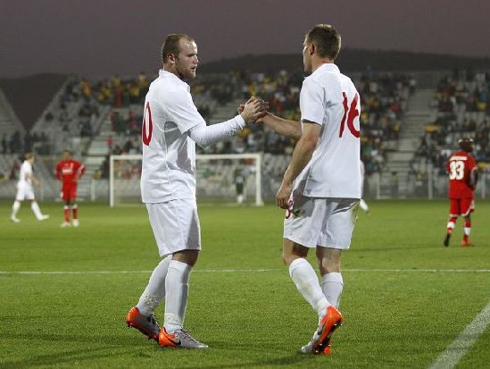 魯尼慶祝破門Beckham ve el partido de Inglaterra, Rooney gana un gol