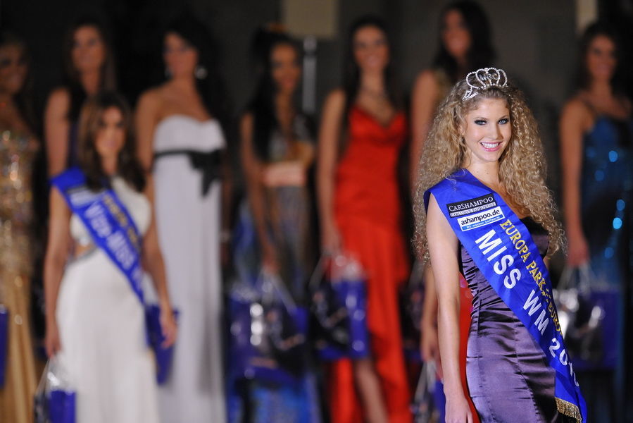 Una joven argentina gana el título de Miss Mundial3