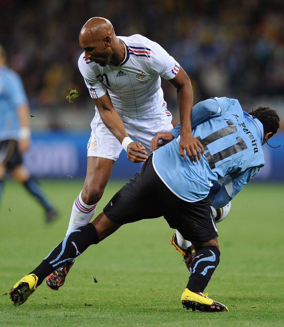 Uruguay,sólo con 10 jugadores,empata 0-0 con Francia en Copa Mundial烏拉圭戰(zhàn)平法國(guó)