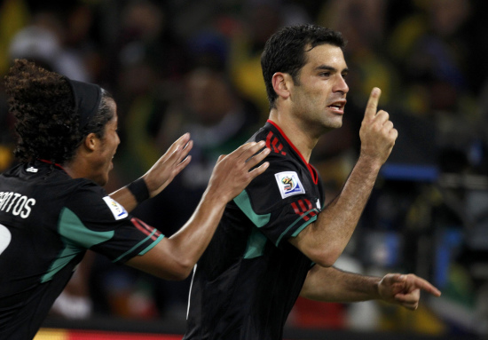 Celebra Marques el gol de la selección mexicana