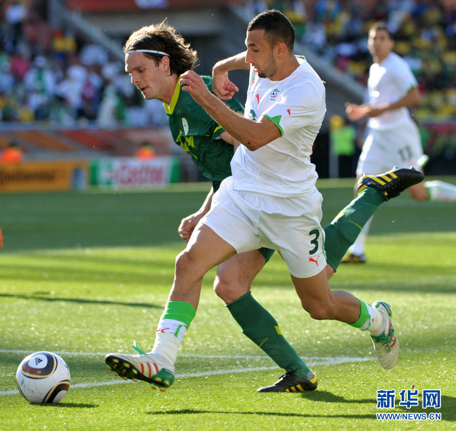 Eslovenia derrota a Argelia con 1-0