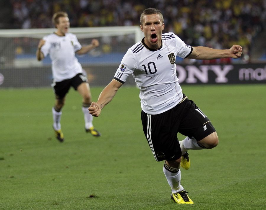 En el partido de Alemania vs Australia, la selección alemana gana 4 goles y termina el partido con 4-0. 