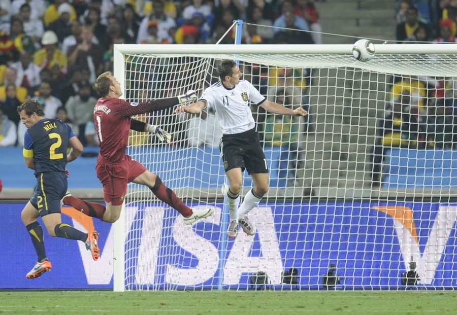 En el partido de Alemania vs Australia, la selección alemana gana 4 goles y termina el partido con 4-0. 