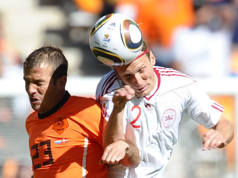 El primer gol en propia de Dinamarca, con 0-2 por fin falle