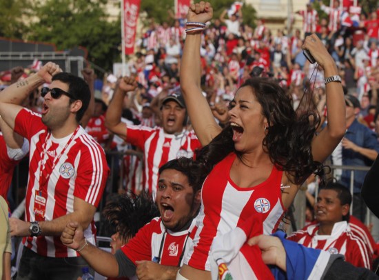 Italia empata a Paraguay con 1-1