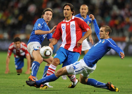 Italia empata a Paraguay con 1-1