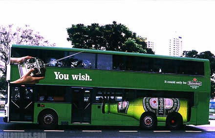 anuncio-interesante-atractivo-autobús 1