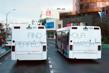 anuncio-interesante-atractivo-autobús 9