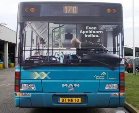 anuncio-interesante-atractivo-autobús 6