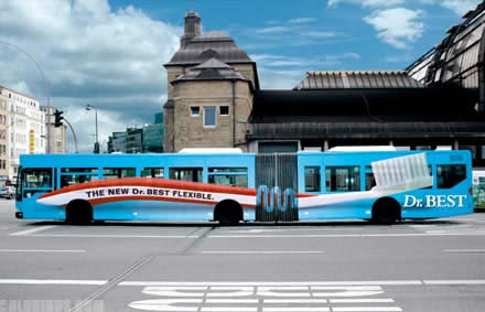 anuncio-interesante-atractivo-autobús 4