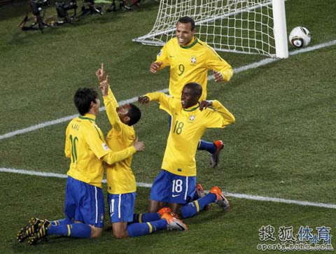 Brasil pasa cuartos final Chile 3-0 copa mundial 2010 1