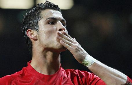 Facebook-top-10-diez-persona-más-popular-Cristiano Ronaldo