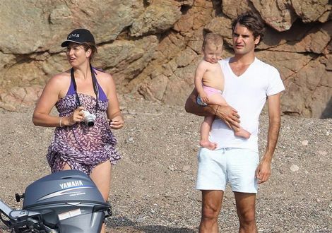 Federer con sus hijas gemelas