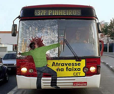 Publicidades graciosas en los autobuses 1