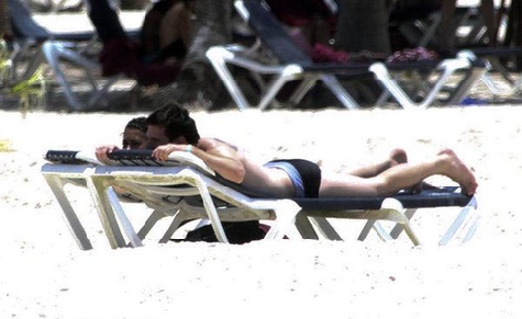 Messi y su novia descansan en Cancún