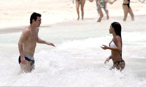 Messi y su novia descansan en Cancún