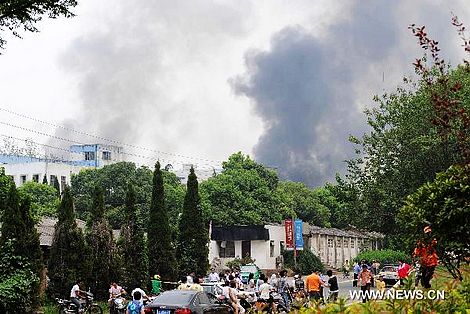 Fuerte explosión, China, una fábrica de Nanjing