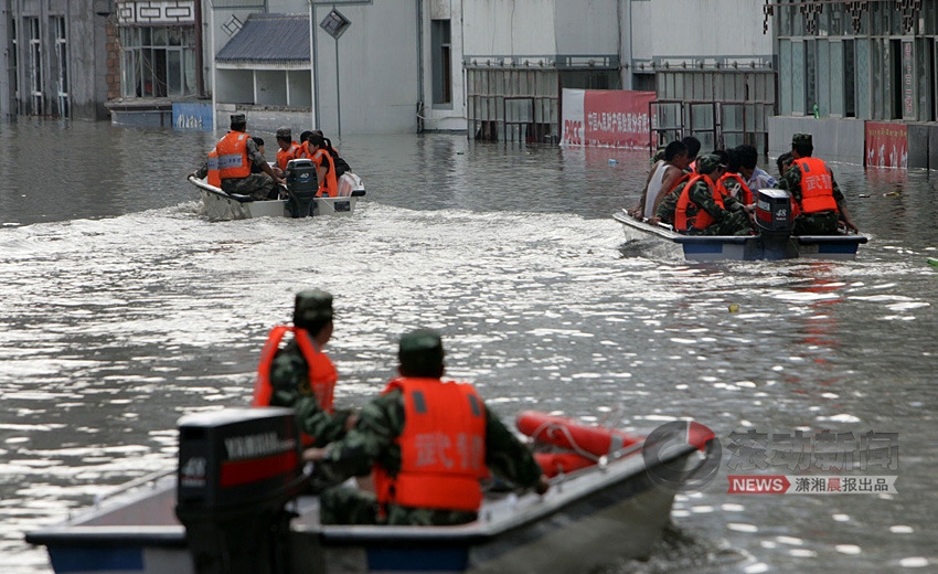 Carrera contra el tiempo por más vidas en Zhouqu 4