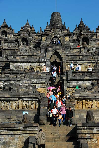 Borobudur, el monumento más grande del hemisferio sur 2