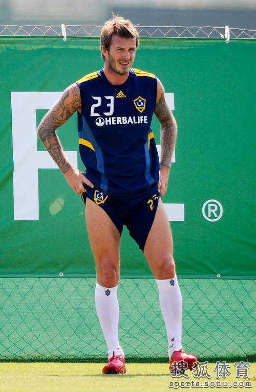 Beckham presenta en el entrenamiento con mucho encanto