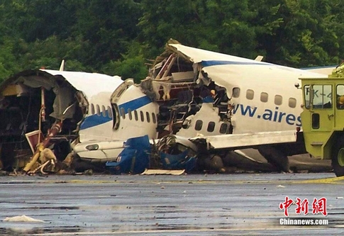 muerto-heridos-impacto-rayo-avión-colombiano 10