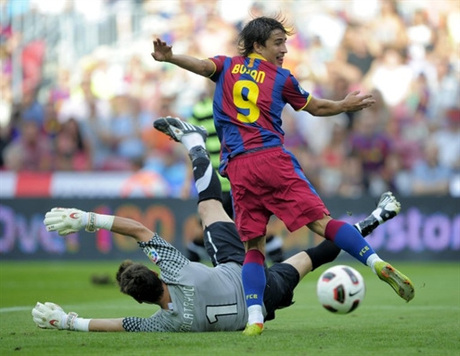 Un resultado sorpendente: Hercules CF derrota al Barcelona con 2-0, el Barça sigue manteniendo un estado fatal