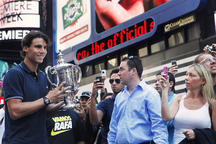 Nadal da la vuelta a Nueva York con la copa del Abierto US