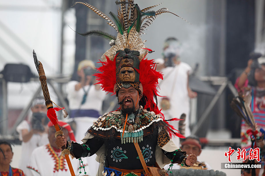 inaugura-conmemoración-Bicentenario-Independencia-México 6