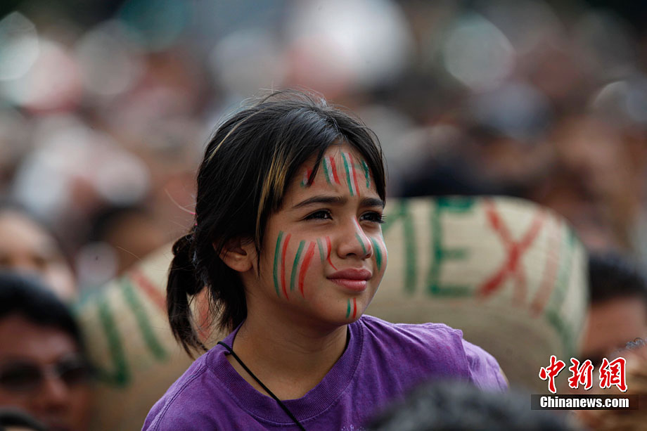 inaugura-conmemoración-Bicentenario-Independencia-México 8