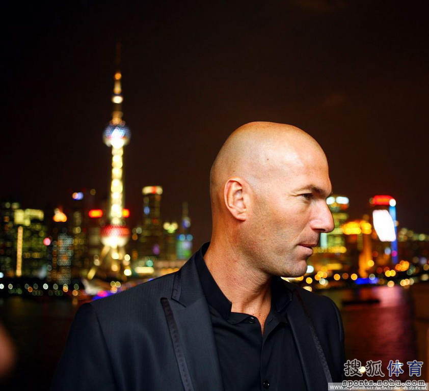 Presneta Zidane en Shanghai con la guapa china