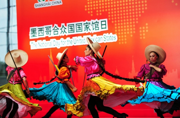 Se celebra el Día Nacional y el Bicentenario de México en la Expo Shanghai