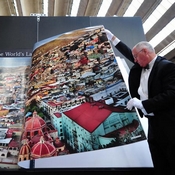 Exhiben el libro más grande del mundo en la Feria de Libro en Frankfurt