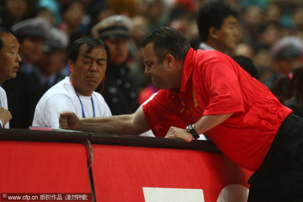 Baloncesto CBA: Una pelea fuerte entre China y Brasil y se interrumpió el partido 