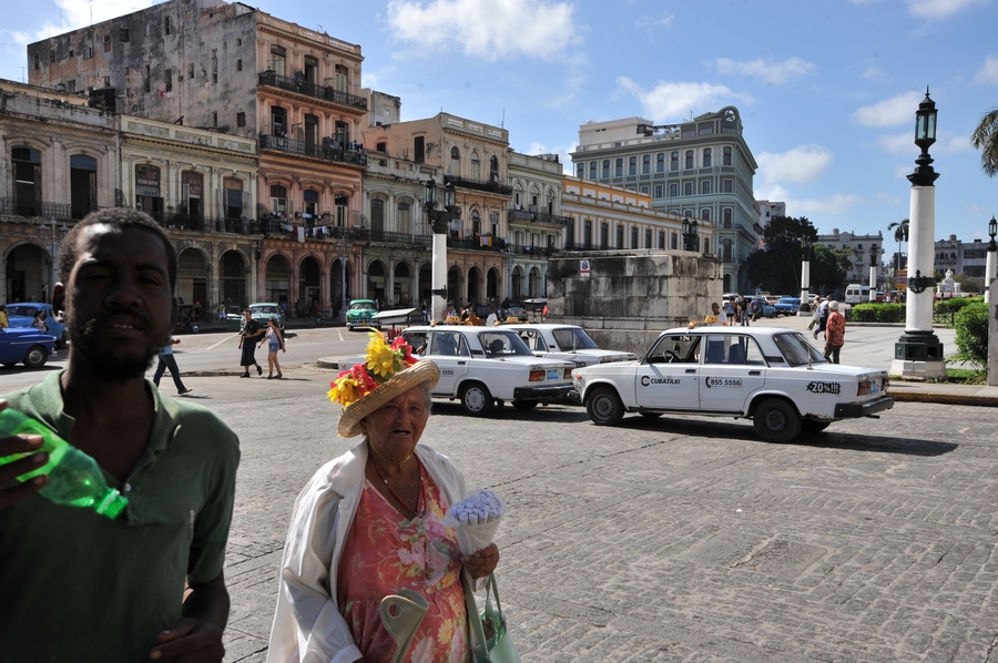 turista-turismo-Cuba-cubanos-extranjeros-paisajes 2