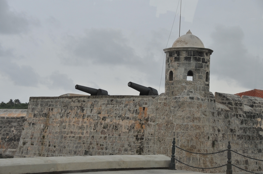 Símbolo-La Habana-Castillo de los Tres Reyes del Morro-Cuba-paisaje 1