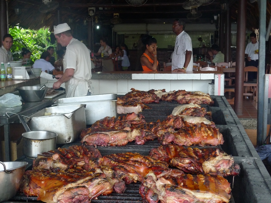 Comida-deliciosa-cubana-cerdo asado-Cuba 2