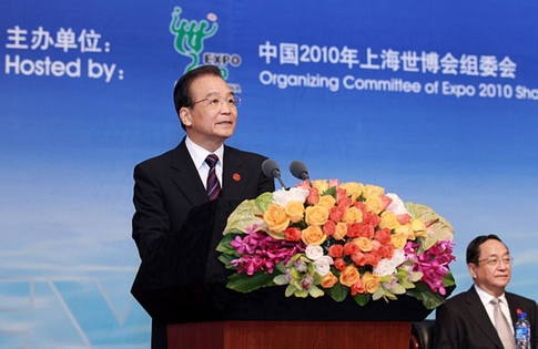 Premier chino-secretario general-ONU-asiste-Foro de Cumbre-Expo-China-Shanghai-Wen-Ban