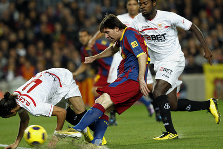 El Barça, con 5 goles, derrota a Sevilla 