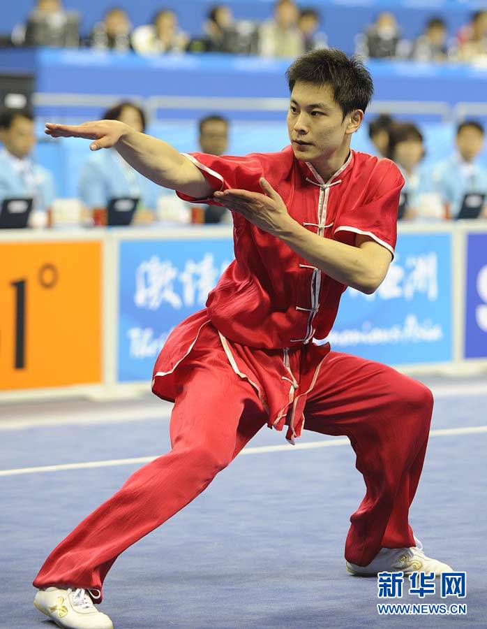 Yuan Xiaochao, atleta chino de Wushu, ganó el primer oro para China en los Juegos Asiáticos 4
