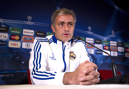 Mourinho asiste a la prensa,  el Real Madrid prepara para la clasificación de la Eurocopa